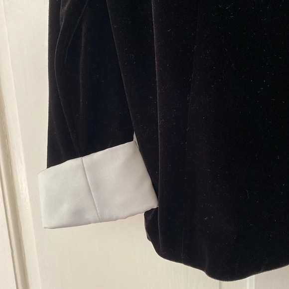 Alex Evenings Size XL Black Formal Velvet Blazer Satin Lapel Rhinestone Clasp - Picture 6 of 12